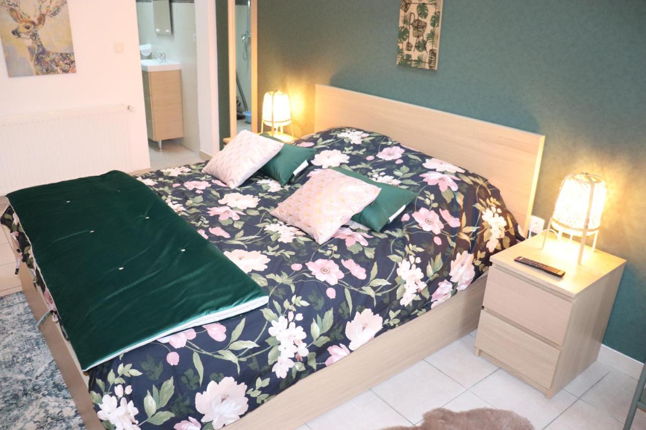 Bed and Breakfast Le Jardin Des Roses Gerponville Экстерьер фото